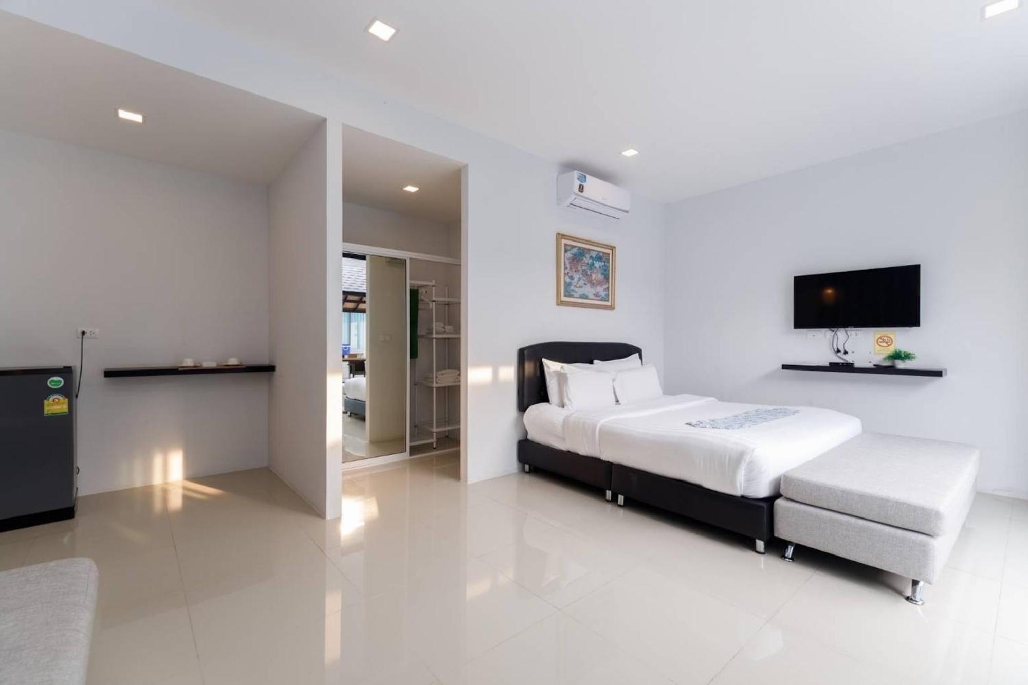 Lespalm Taraburi Pool Sha Villa Thalang